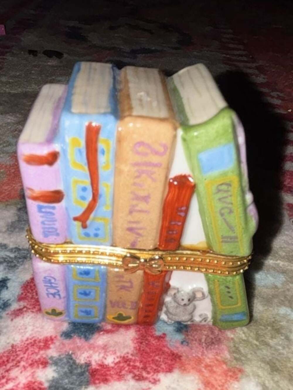 PHB Porcelain Hinged Trinket Box - Stacked Books with Mouse - Picture 2 of 8